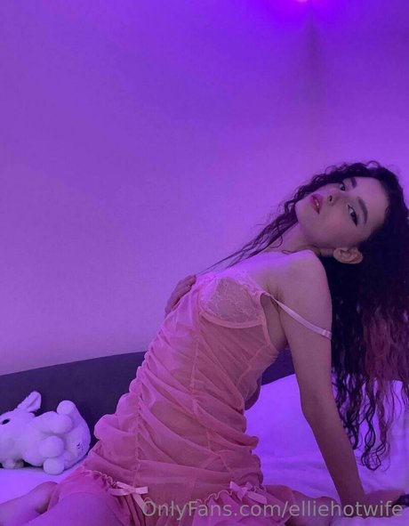 elliehotwife star best images