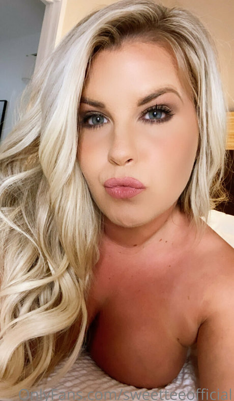 sweetteeofficial nude star pictures