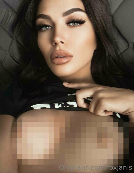foxjanis pornstar top pic