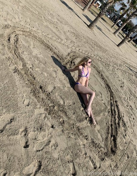 christine live star art photos