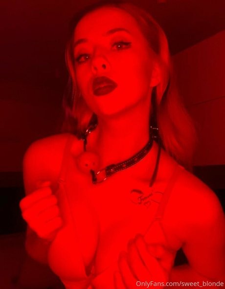 hot blonda hot pornstar photos