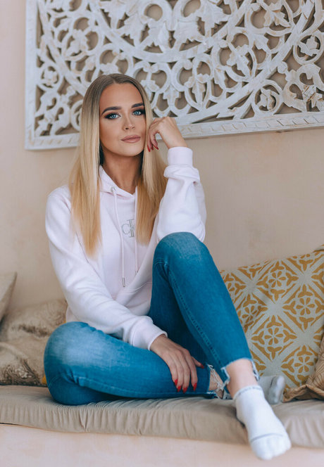 Desiree Mumm model perfect photos