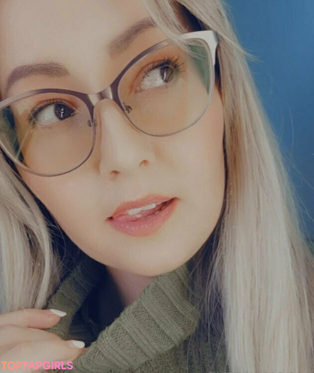 japanese schoolgirl onlyfans perfect pic