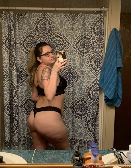 tiffanirose pornstar erotic images