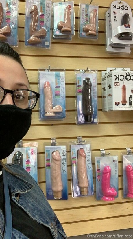 tiffanirose art star pics