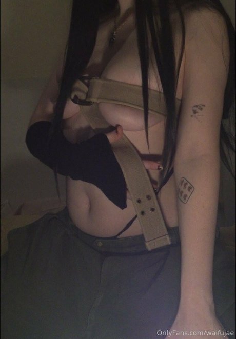 divinityvaeh pretty pornstar img