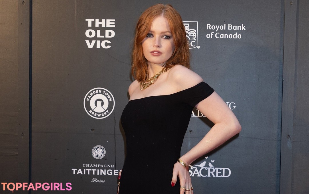 Ellie Bamber pornstar art photo