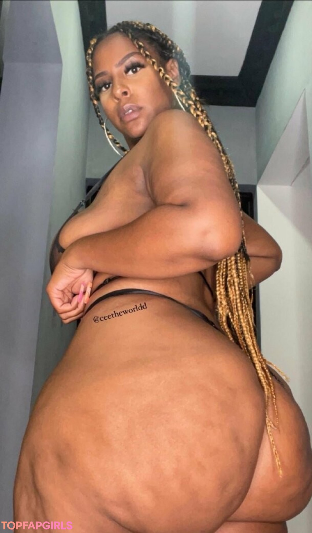 Fat Booty Bae model sex images
