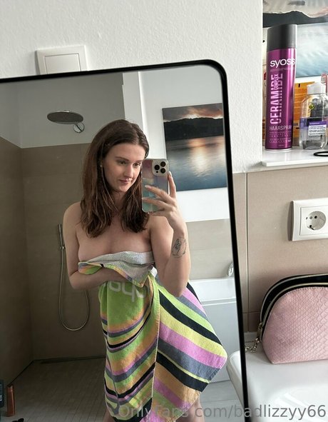 badlizzyy66 star nudes picture