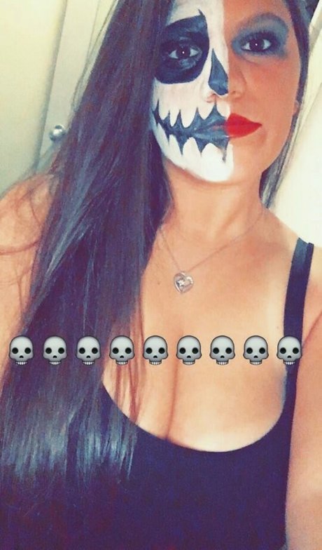 vespervoss sexy actress pictures