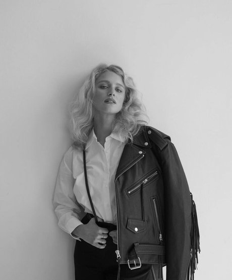 Julia Schlaepfer star best images