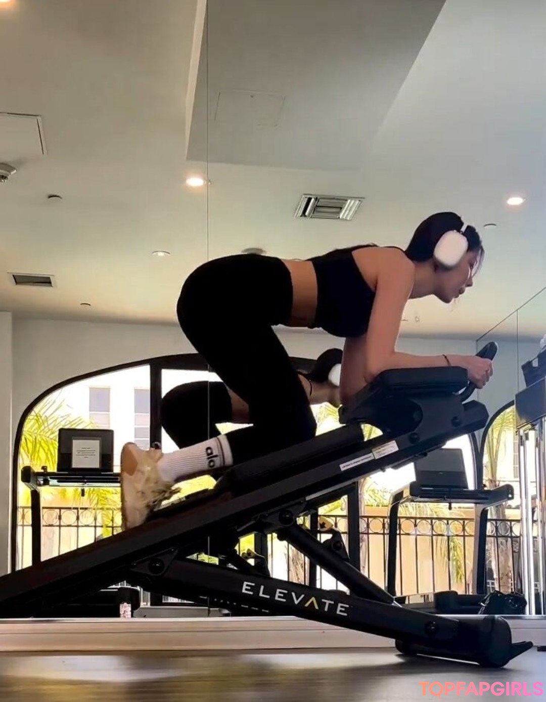 shemale lingerie onlyfans sexy pictures