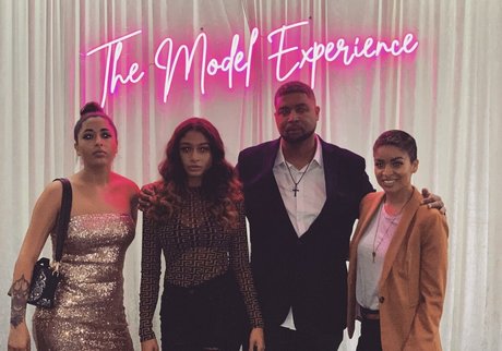 AlessiaSays erotic pornstar galleries