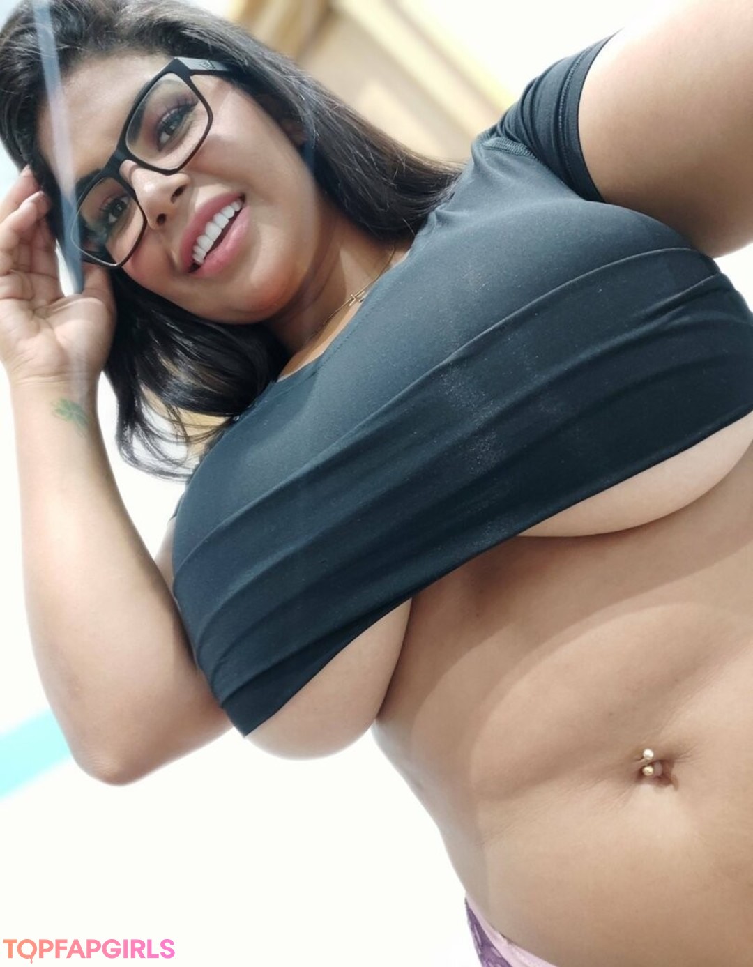 saggy tits onlyfans beautiful pic
