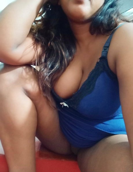 naughtyaunty pornstar beautiful image