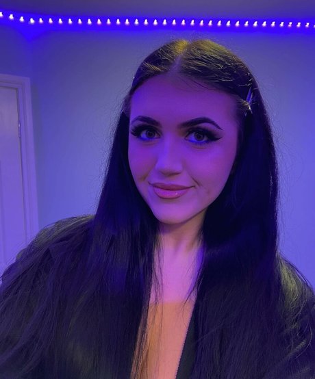 ASMR Cailin exclusive star pics