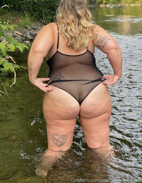 peachyinwonderland star sexy gallery