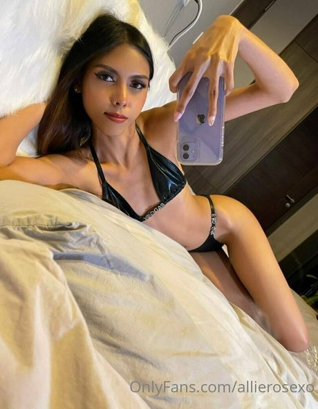 allierosexo star nudes gallery