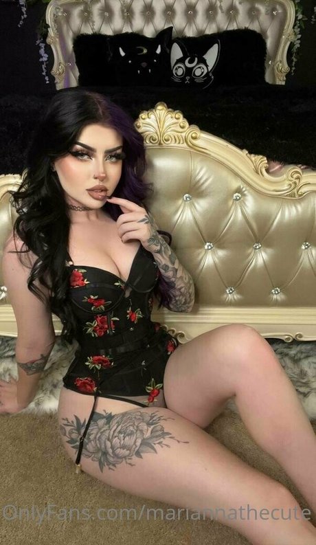 mariannathecute sex model picture