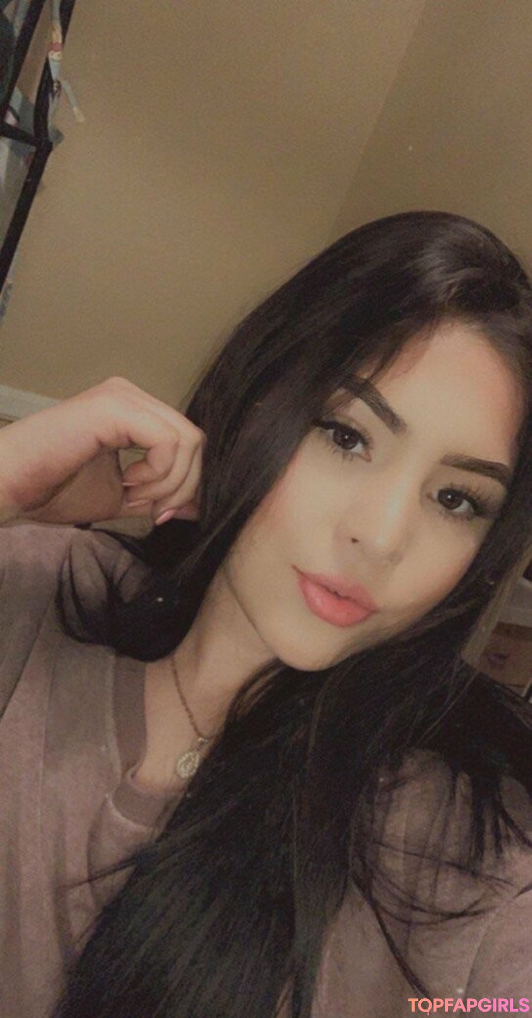Fernanda Robles pretty model photo