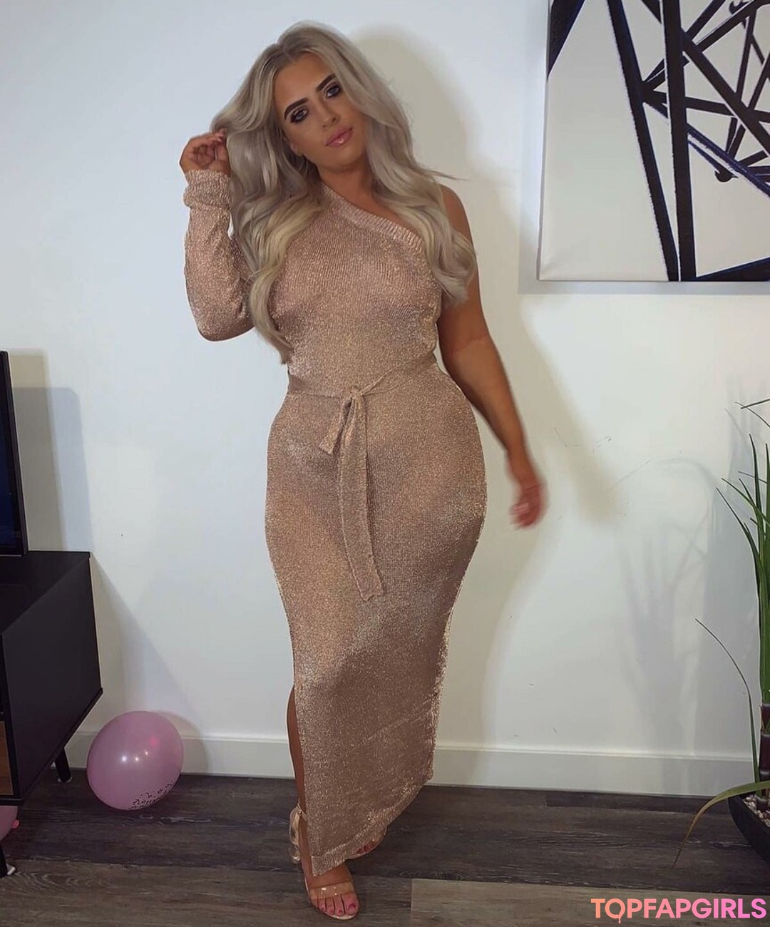 libbyrebecca star nude photo