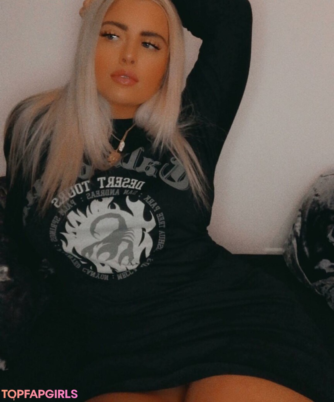 flat chested onlyfans exclusive archive
