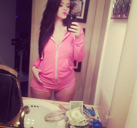 Ryan Smiles sex star img