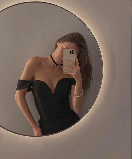 radmilasad pornstar high quality picture