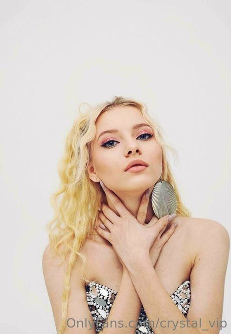 hijabi onlyfans pornographic picture