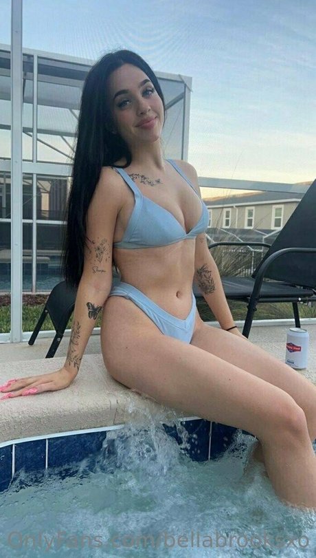 bellabrooksxo exclusive actress image