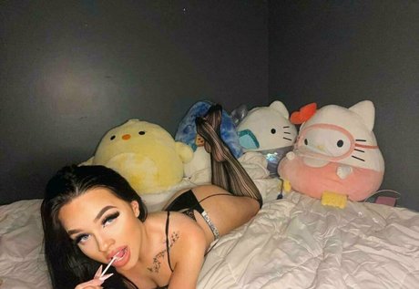 bellabrooksxo sexy actress gallery