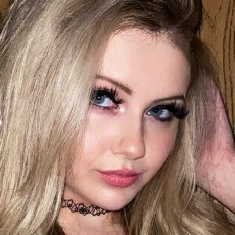 girlfriend onlyfans hot pics