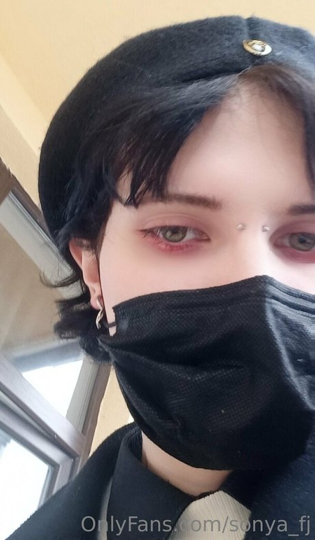 sonya fj top star pics