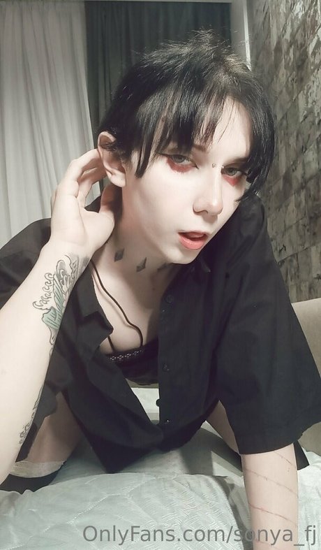 sonya fj erotic actress gallery