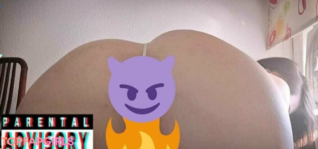 sweettybabygirlonfire nudes model image