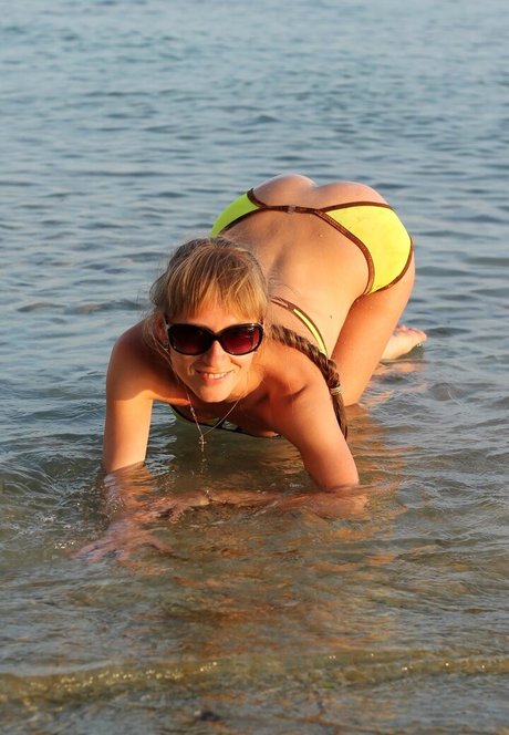 Jul bikini star sex photos