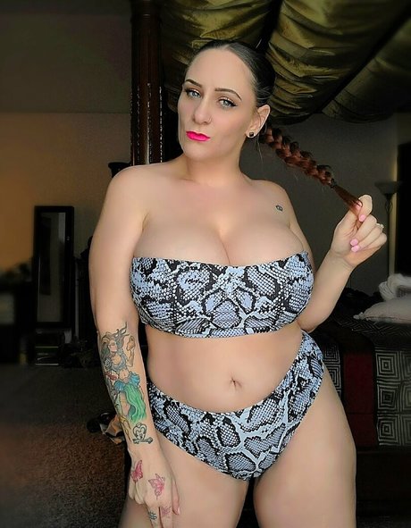 Sage Montana pretty actress gallery