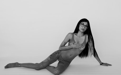 Jenelle Mathew nice actress pictures