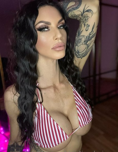 lesbian anal strapon onlyfans nudes gallery