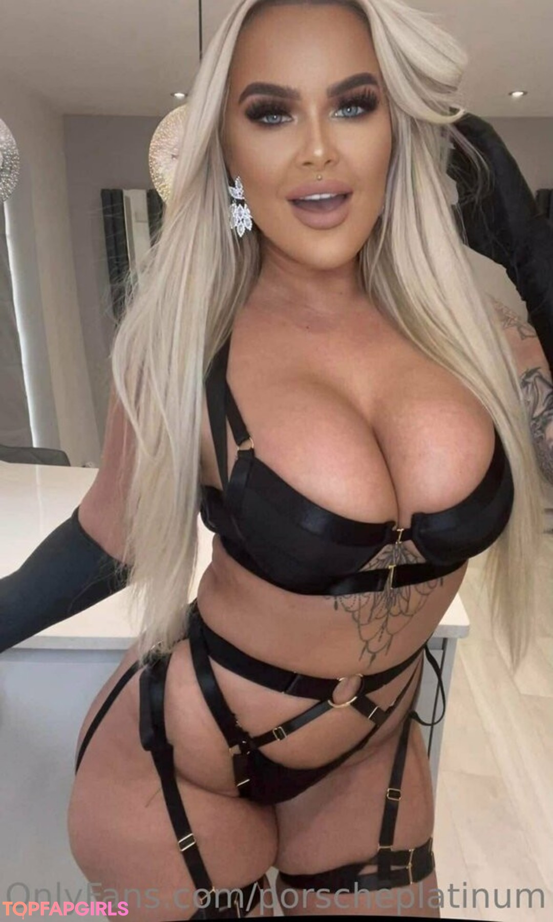 Porscheplatinum sexy model img