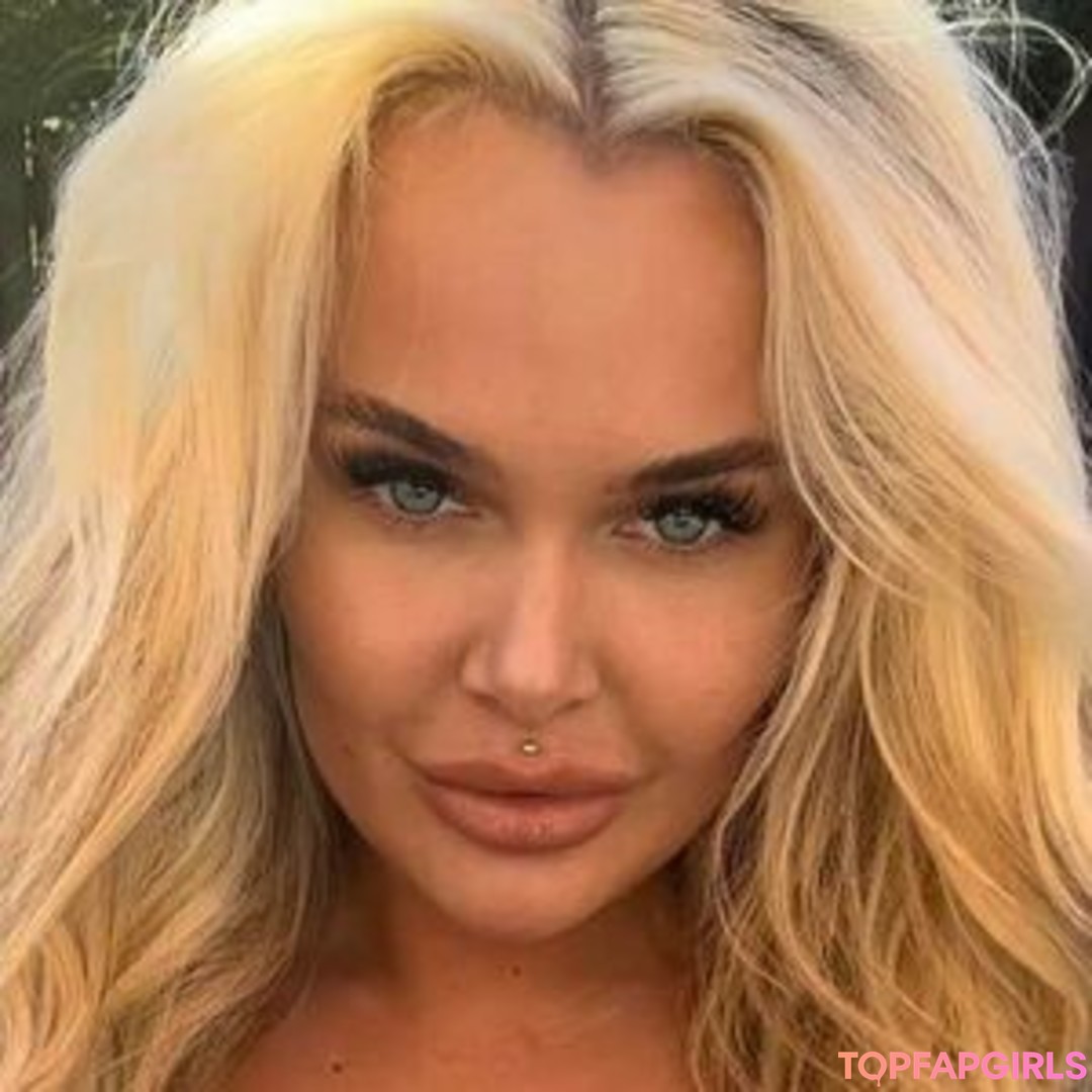 Porscheplatinum adult model images