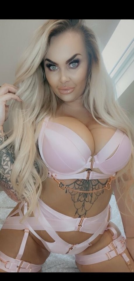 ebony milf onlyfans sexy image