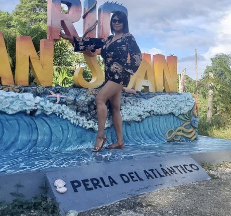 Gisselle F exclusive actress pics