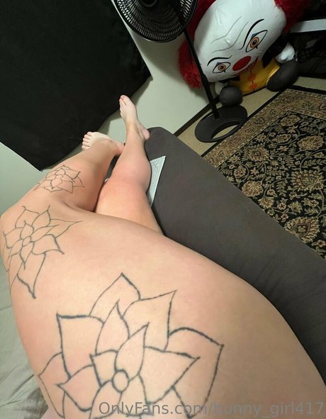 petite skinny onlyfans erotic images