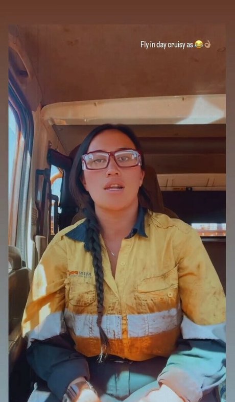 lyn ahayz sexy pornstar galleries