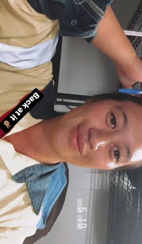 lyn ahayz model nudes archive