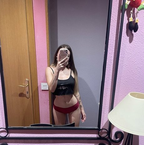 Onlymireiaa top profile image