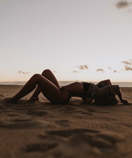 Sarah Senecal erotic actress images