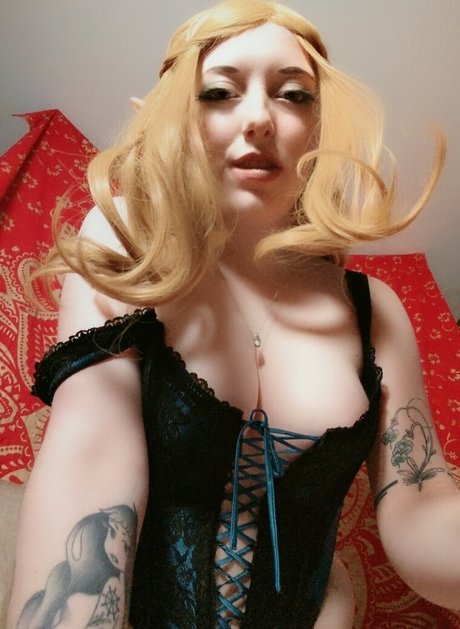 blonde cougar onlyfans nice picture