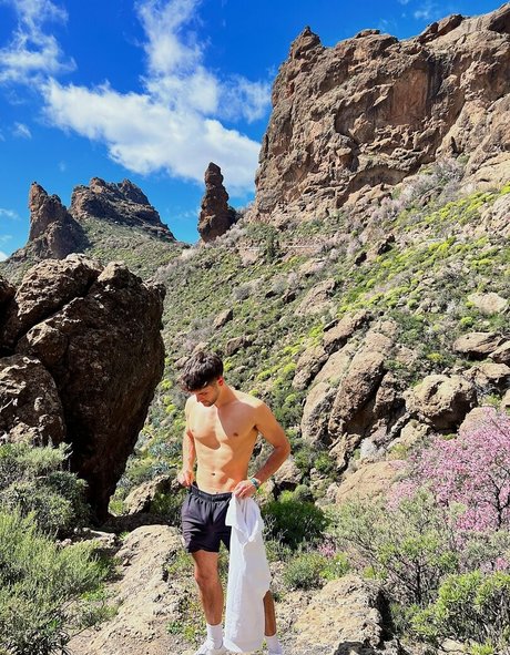 nickandant erotic actress picture